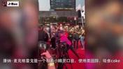 C罗见到嘴炮康纳都只敢闭嘴，使用类固醇的瘾君子太吓人了😅